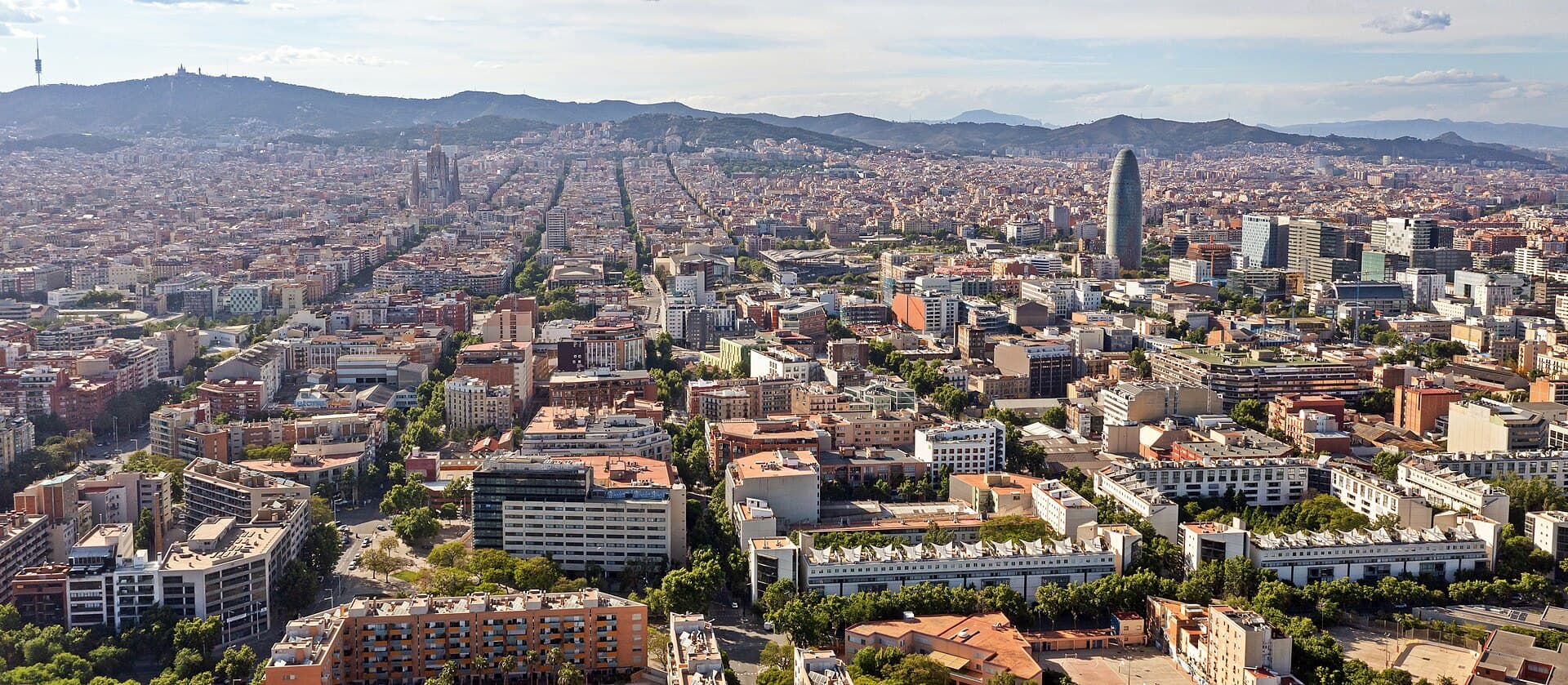 برشلونة